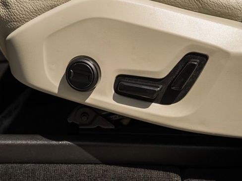 Used 2021 Volvo XC90 T6 Momentum w/ Advanced Package AWD/4WD image 38