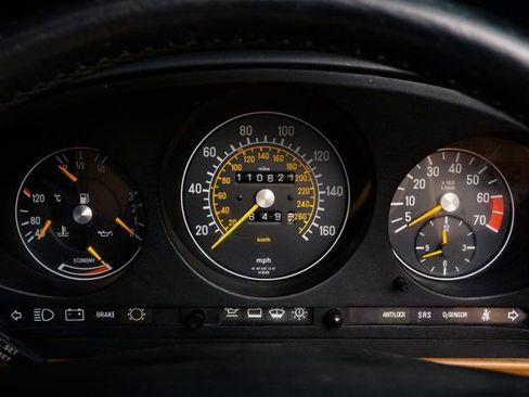 Used 1988 Mercedes-Benz 560 SL image 12