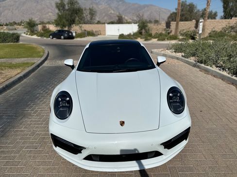 Used 2021 Porsche 911 Carrera RWD image 10