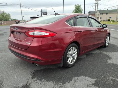 Used 2016 Ford Fusion SE w/ SE Cold Weather Package FWD image 3