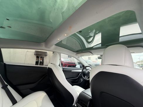 Used 2021 Tesla Model 3 Standard Range Plus RWD image 24