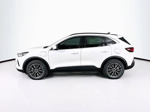 Used 2025 Ford Escape SE FWD image 3