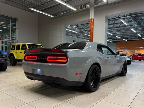 Used 2020 Dodge Challenger SRT Hellcat Redeye image 3
