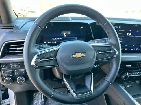 Used 2025 Chevrolet Tahoe LT image 15