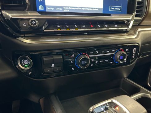 Used 2022 Chevrolet Silverado 1500 High Country w/ LPO, Dark Essentials Package AWD/4WD image 24