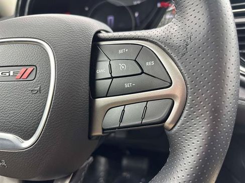 Used 2022 Dodge Durango SXT AWD/4WD image 17