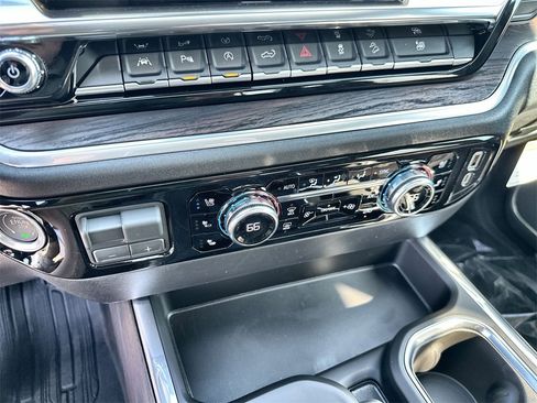 New 2026 GMC Sierra 1500 SLT image 27