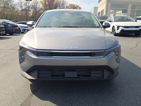 New 2026 Kia K4 LXS image 8