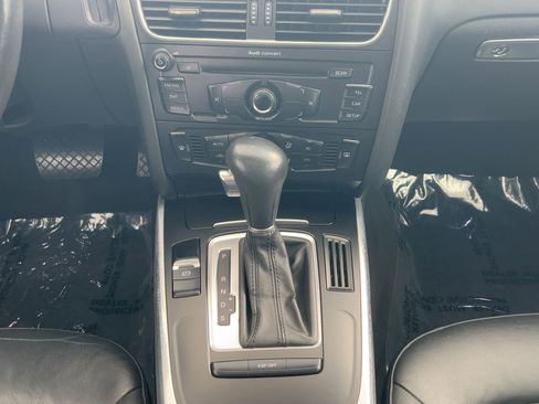 Used 2010 Audi A4 2.0T Premium image 19