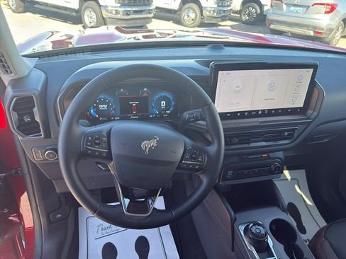 New 2025 Ford Bronco Sport Outer Banks AWD/4WD image 9