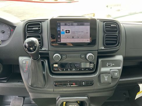 New 2026 RAM ProMaster 2500 w/ Convenience Group FWD image 17