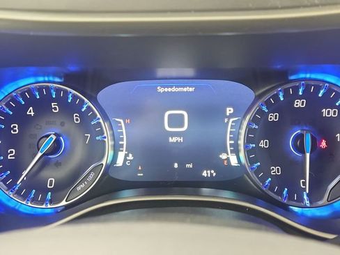 New 2026 Chrysler Pacifica Select image 11