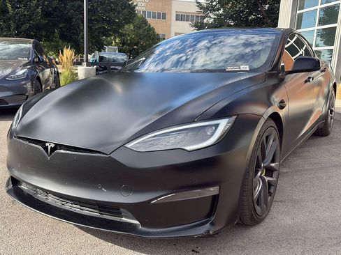 Used 2022 Tesla Model S Plaid AWD/4WD image 4