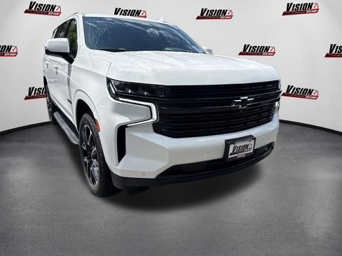 Used 2024 Chevrolet Tahoe RST w/ Luxury Package AWD/4WD image 3