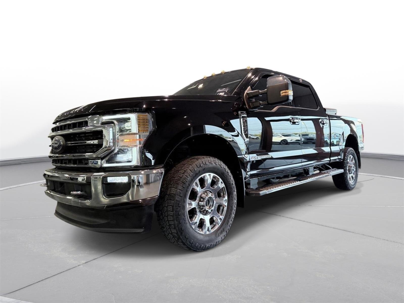 Used 2022 Ford F350 Lariat w/ Lariat Ultimate Package AWD/4WD image 3