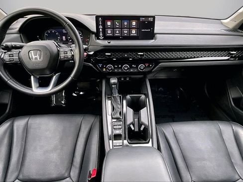 Used 2023 Honda Accord Touring image 14