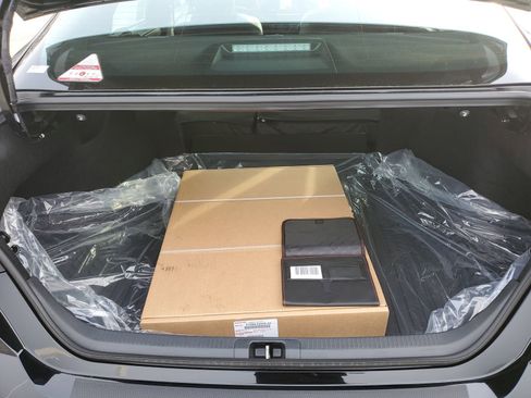 New 2026 Toyota Camry SE image 9