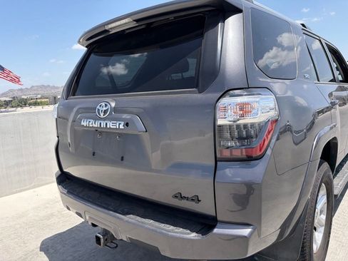 Used 2021 Toyota 4Runner SR5 AWD/4WD image 4