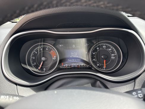 Used 2019 Jeep Cherokee Limited AWD/4WD image 20