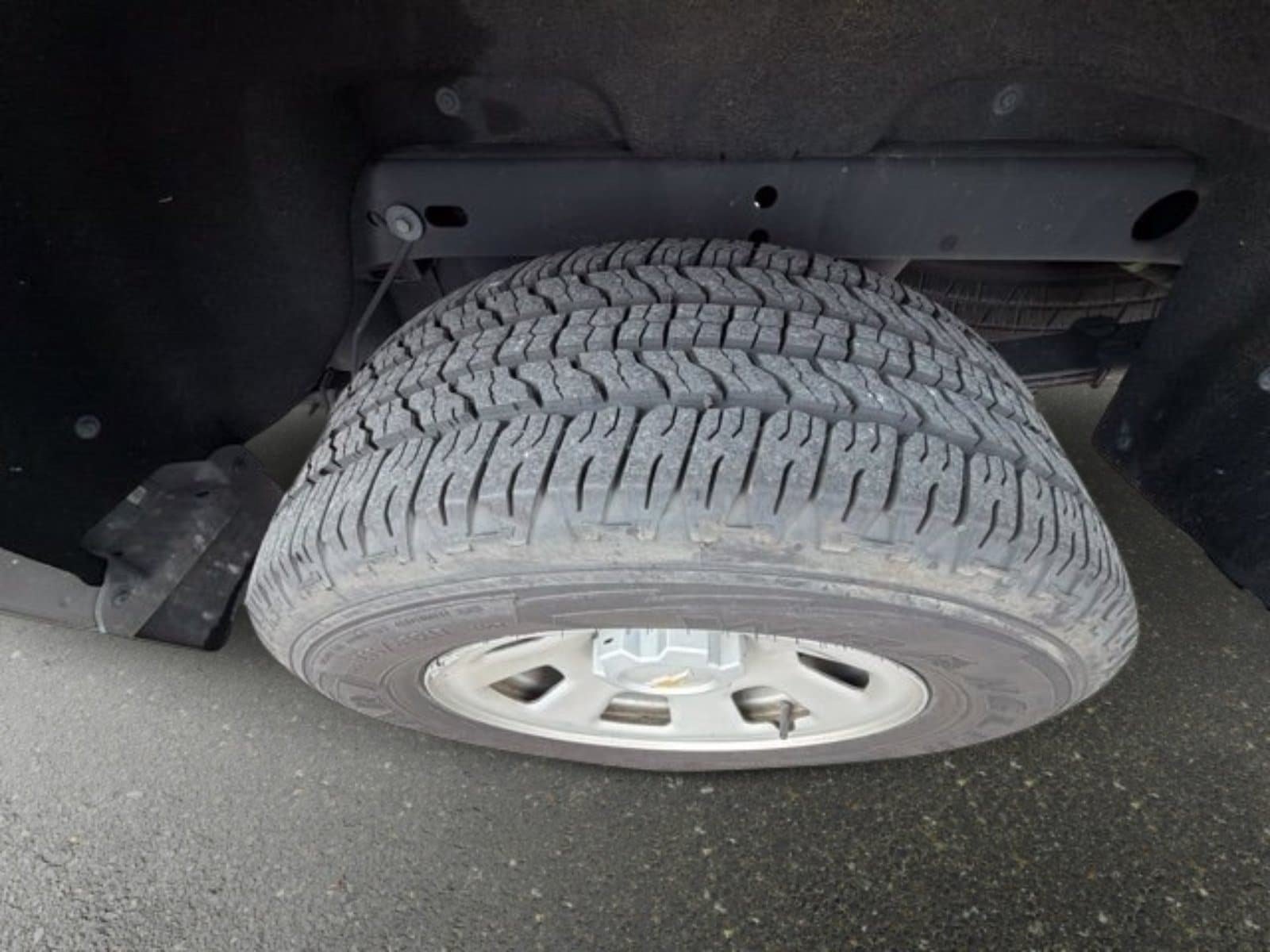 Used 2021 Toyota Tacoma SR5 RWD image 11