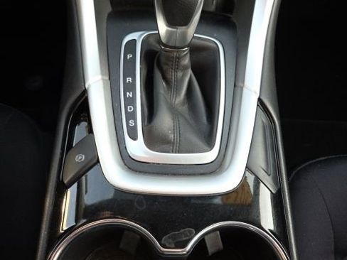 Used 2014 Ford Fusion SE image 17