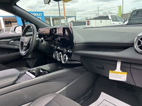 New 2026 Chevrolet Blazer EV LT image 31