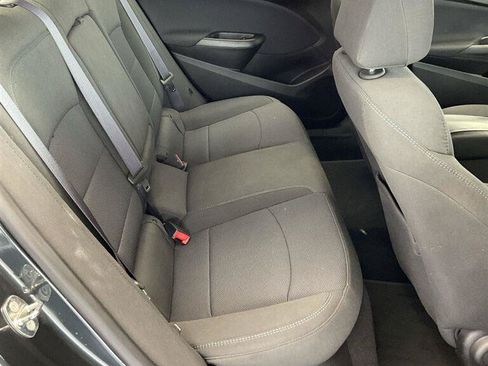 Used 2017 Chevrolet Cruze LT w/ Convenience Package FWD image 14