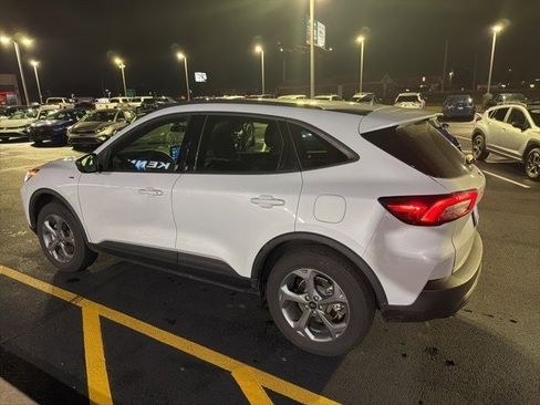 Used 2025 Ford Escape ST-Line w/ Cold Weather Package image 14