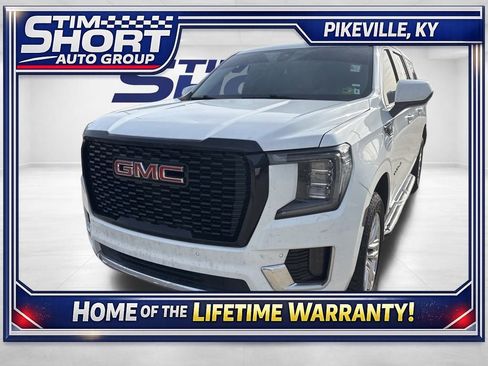 Used 2021 GMC Yukon XL SLT image 1