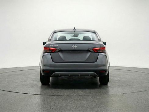 Used 2025 Nissan Versa SV image 7