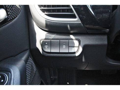 New 2026 Kia Seltos S FWD image 22