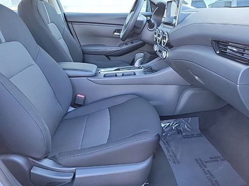 Used 2025 Nissan Sentra SV image 16