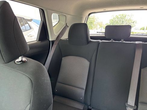 Used 2025 Kia Soul LX w/ LX Technology Package FWD image 39