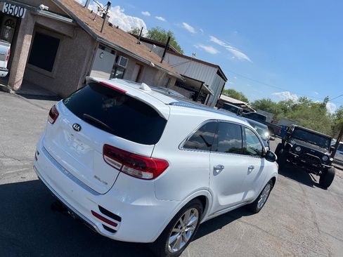 Used 2017 Kia Sorento SX image 54