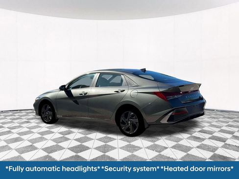 New 2026 Hyundai Elantra SEL Sport Premium FWD image 7