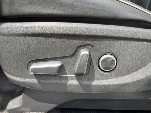 Used 2025 Hyundai Palisade SEL FWD image 23