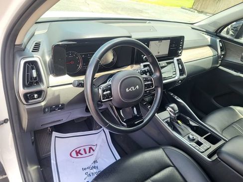 Certified 2023 Kia Sorento X-Line EX AWD/4WD image 10