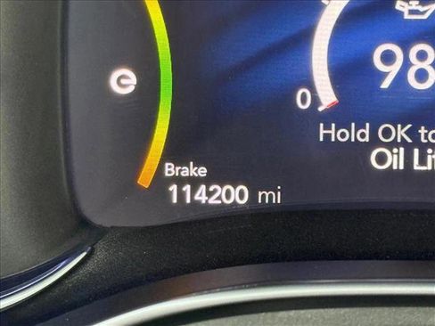 Used 2020 Chrysler Pacifica Limited w/ Advanced Safetytec Group FWD image 25