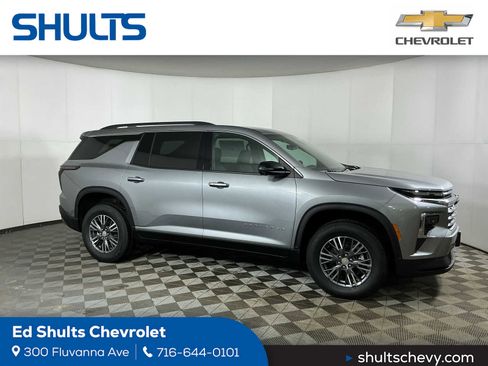 New 2026 Chevrolet Traverse LT w/ Driver Confidence Package image 1