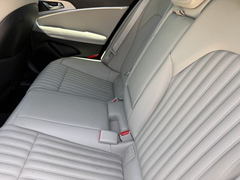 Used 2023 Genesis G70 2.0T w/ Sport Prestige Package RWD image 15