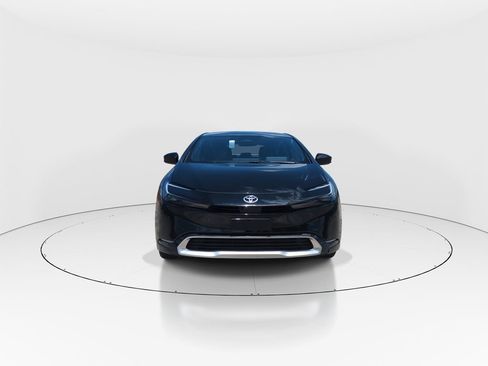 New 2025 Toyota Prius Plug-In Hybrid FWD image 3