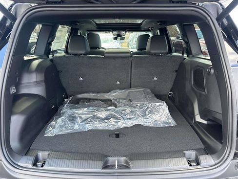 New 2026 Jeep Cherokee Overland image 4