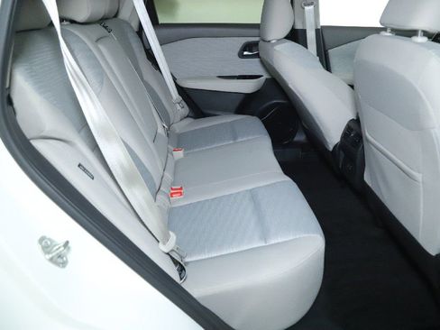 Certified 2023 Nissan Rogue SV image 34