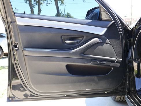 Used 2014 BMW 550i xDrive Sedan image 14