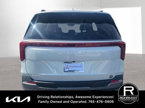 Used 2025 Kia Carnival SX Prestige FWD image 5