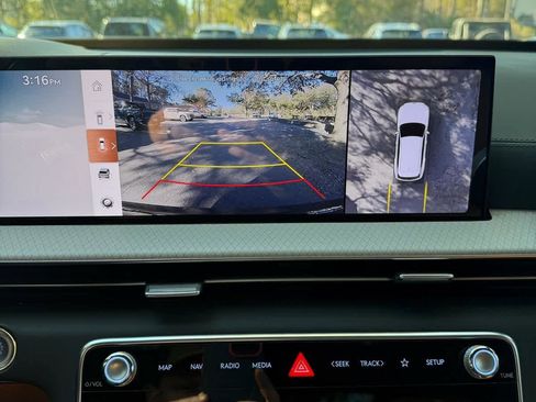 Used 2025 Genesis GV80 3.5T Advanced image 22