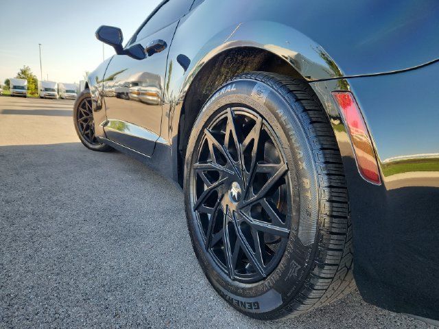 Used 2018 Chevrolet Camaro LT RWD image 17