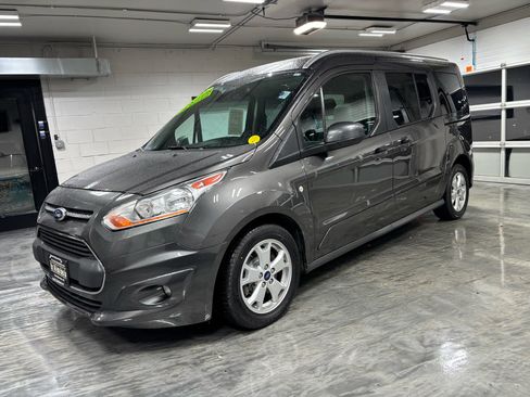 Used 2016 Ford Transit Connect Titanium image 4