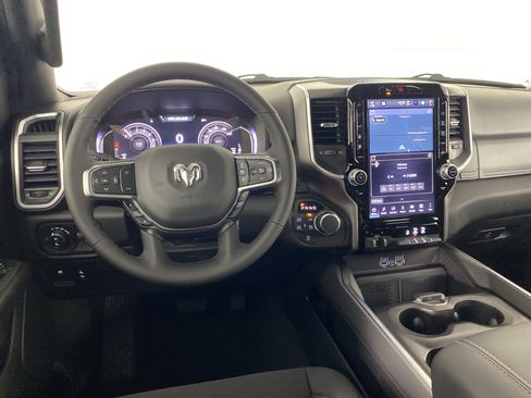 New 2026 RAM 1500 Big Horn AWD/4WD image 32