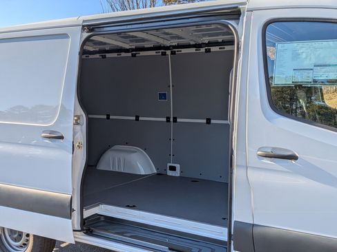 New 2025 Mercedes-Benz Sprinter 2500 image 31